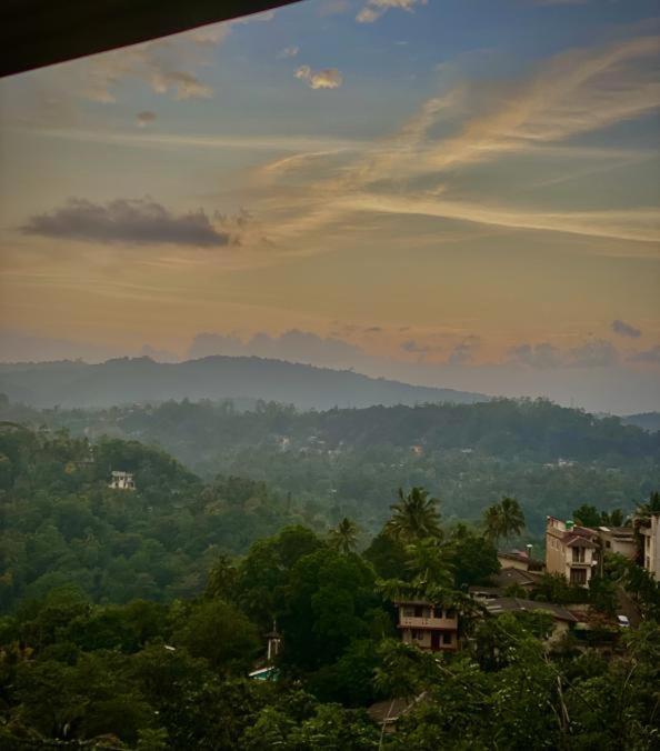 Kandy Hill Escape Exteriör bild
